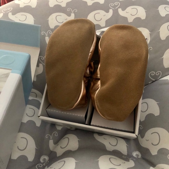 **SOLD** Robeez shoes - Picture 3 of 4